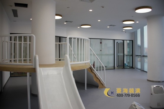 兒童室內(nèi)游樂園設(shè)計裝修效果圖